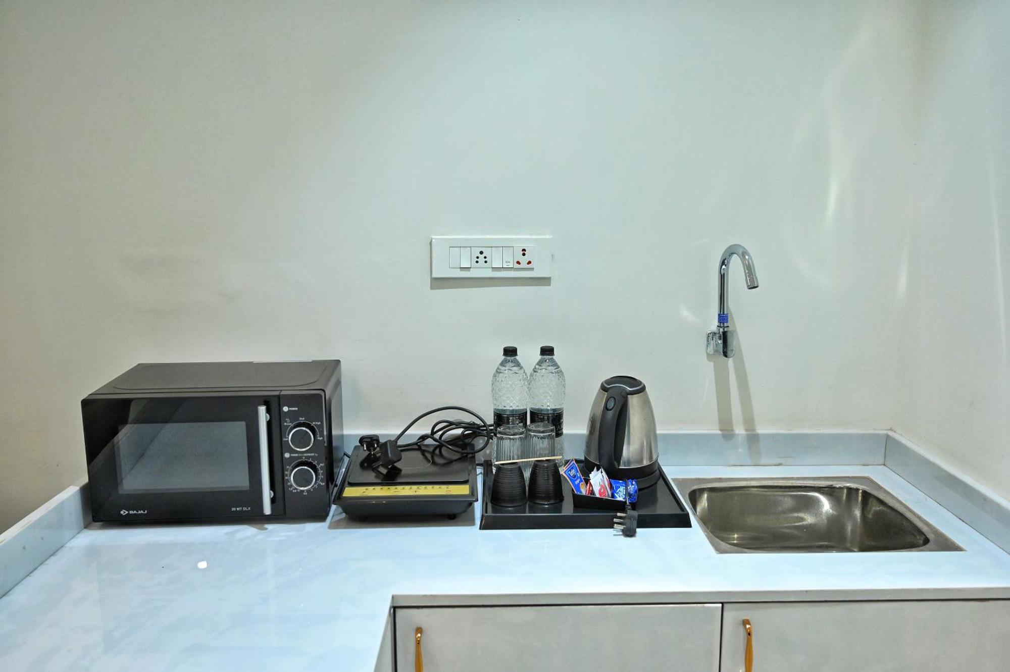 The One Hotel Nashik Buitenkant foto
